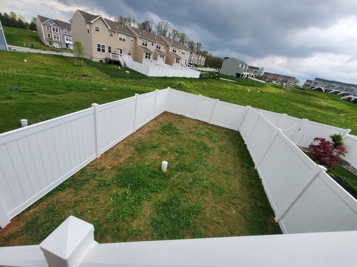 Townhome-Fencing-Hanover-PA-DREAMscape-Outdoors-Fencing Near Me